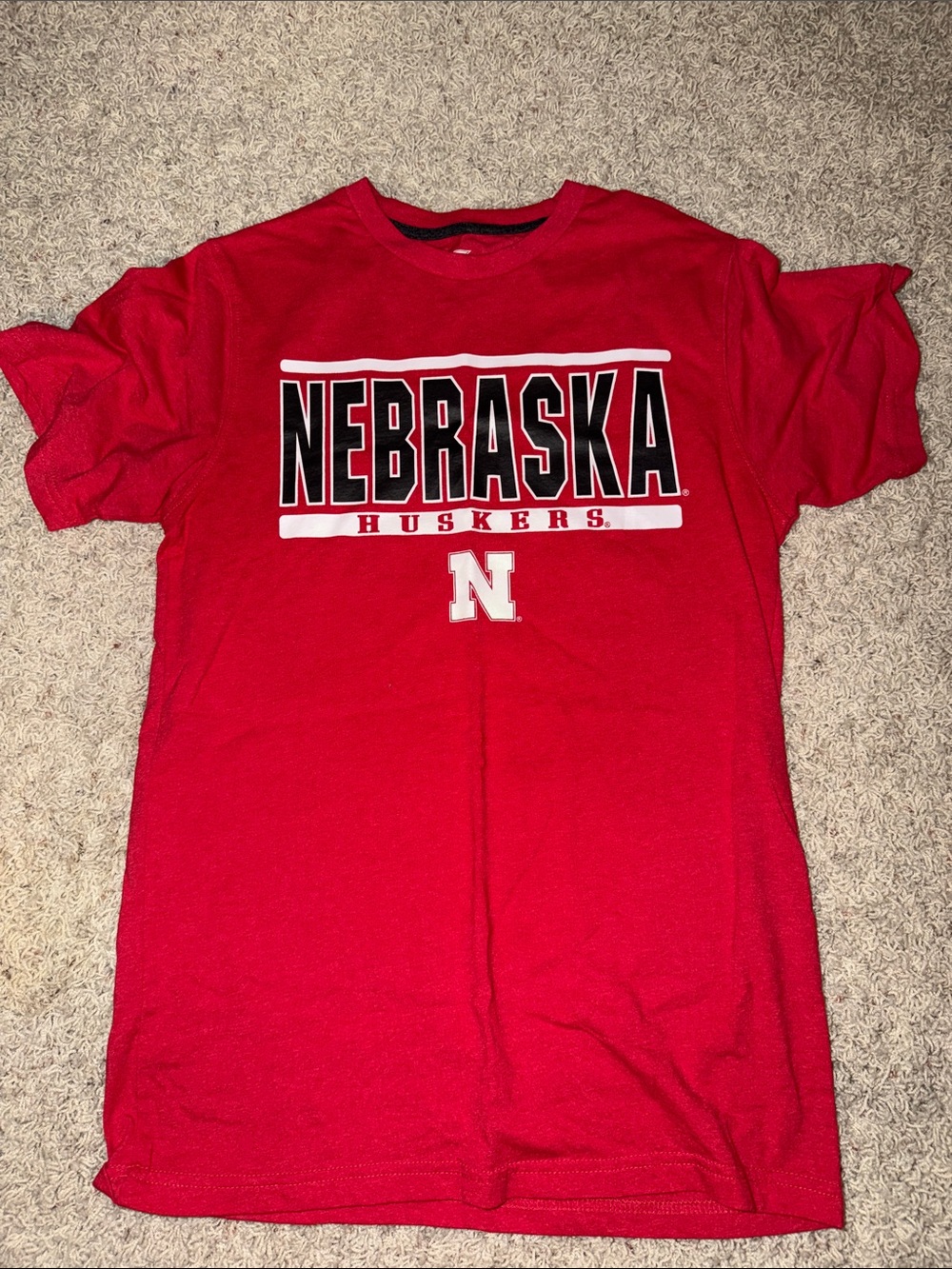 Huskers Graphic Tee